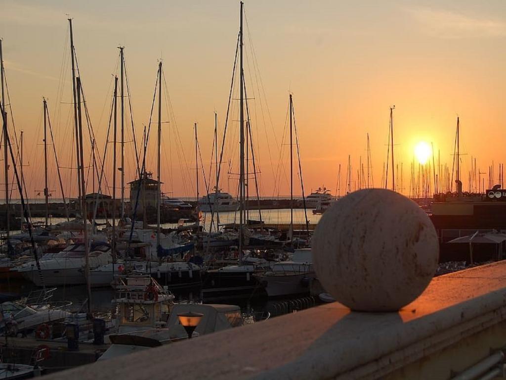 Il Sole Di Ostia Lejlighed Eksteriør billede
